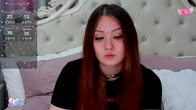 MiriaamWhite on StripChat 