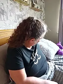MissQueenBeex on StripChat 