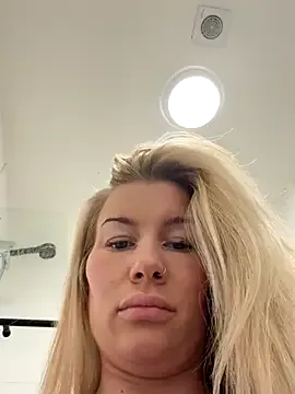 Molly_slayy — Ride dildo