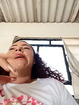 Mommy-Hot on StripChat 