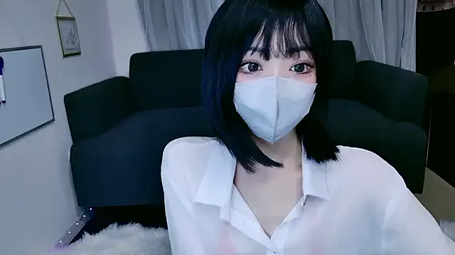 momochan_777 on StripChat 