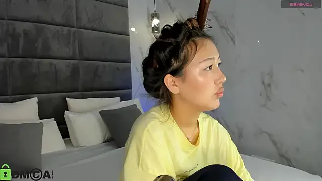 Nelly_Kimm on StripChat 