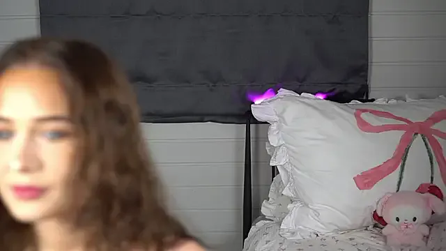 Peachxlush — Squish Boobs