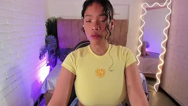 penelope_tay1 on StripChat 