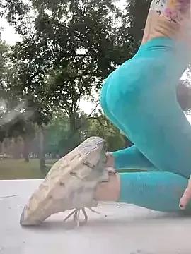 POPPY_XO on StripChat 