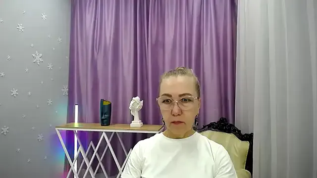 queen_a_n_i — twerk 1 min