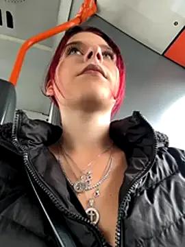 RiriRoseey on StripChat 