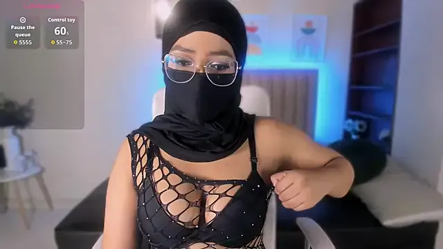 Sasha_Anaan on StripChat 