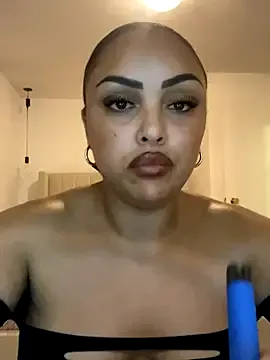 Scarlett-xox — Oil these boobs baby 