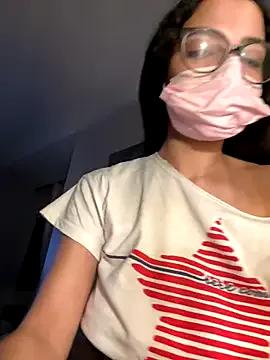 SOUSOU-MOROCCO — Oil on my boobs 