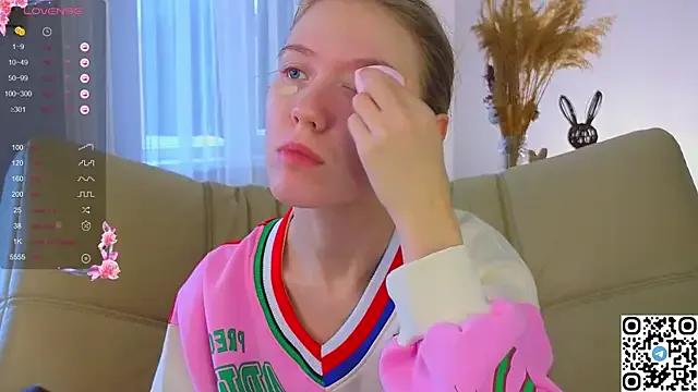 Succubelle on StripChat 