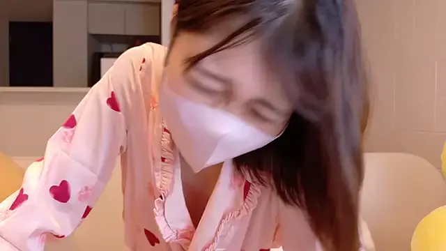 SUZU_ on StripChat 