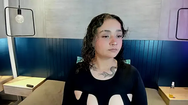 tara_black on StripChat 