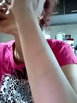 Tasty_Shape on StripChat 
