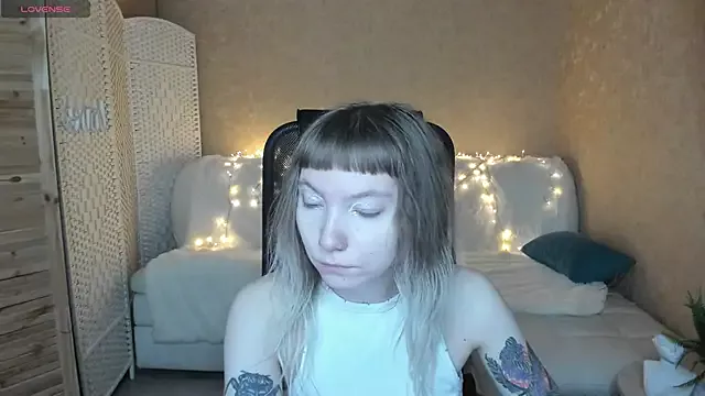 tattoo_art_baby on StripChat 