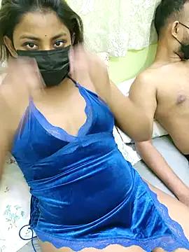 Trending_Couple — Last tipper get 5 hot video 