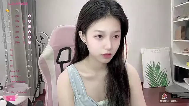 YaYa-521 on StripChat 