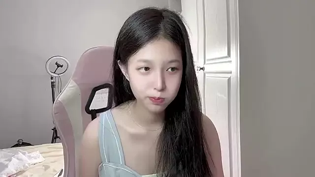 YaYa-521 on StripChat 