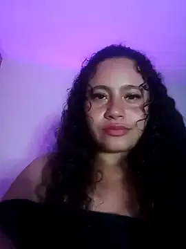 Yaya_watson on StripChat 
