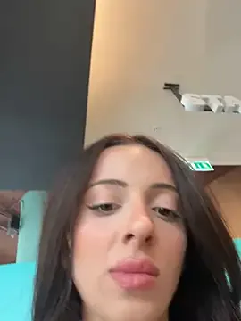 Yesmoree — Fuck pussy and anal plug