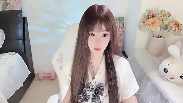 yuii-7 on StripChat 